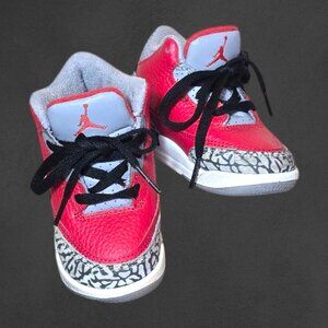 Sneakerhead Air Jordan 3 Retro SE Unite Fire Red Toddler 6C Jumpman